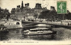CPA Paris L Hotel de Ville et le Pont d Arcole Peniche