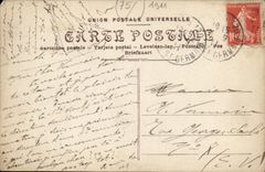 CPA Paris Une aile du Trocadero Cote Est