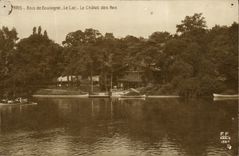 VINTAGE POSTCARD Paris Bois de Boulogne the lake the country cottage of the Islands