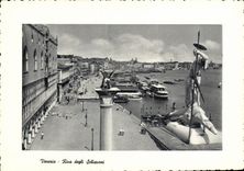 VINTAGE POSTCARD Venezia Rivetted degil Schiavoni