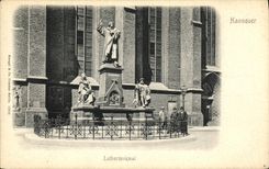 VINTAGE POSTCARD Hanover Lutherdenkmal