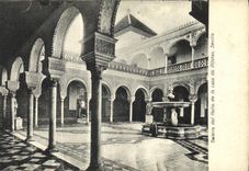 VINTAGE POSTCARD Galeria de Patio of put of Pilatos Sevilla