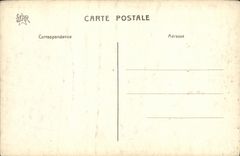 POSTAL Brujas de la VENDIMIA el campanario de una iglesia y los mercados