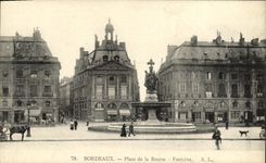 CPA Bordeaux Place de la Bourse Fontaine