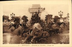 CPA Bordeaux Monument des Girondins Groupe Sud