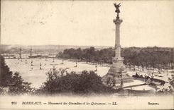 CPA Bordeaux Momument des Girondins et les Quinconces