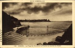CPA Dinard La Plage de l Ecluse et la Piscine au coucher du solell