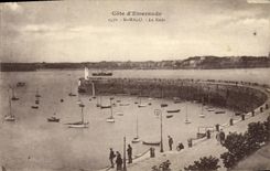 VINTAGE POSTCARD Holy Malo roads