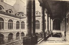CPA Rennes Palais de Justice Colonnade Cour interieure