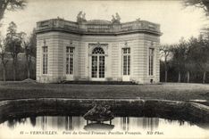 CPA Versailles Parc du Grand Trianon Pavillon francais