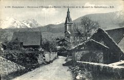 VINTAGE POSTCARD Surroundings D Uriage les Bains St Martin and Solid mass of Belledonne