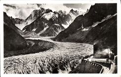 VINTAGE POSTCARD Chamonix Montenvers and Sea of Ice