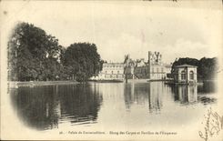 CPA Fontainebleau Palais de Etang des Carpes et pavillon de l empereur