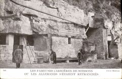 CPA Les Fameuses Carrieres De Soissons Militaria