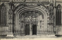 CPA Bourg Eglise Le grand Portail