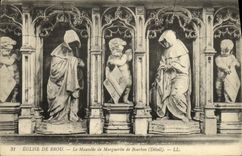 CPA Bourg de Eglise Mausolee de Marguerite de Bouyrbon detail 