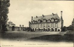 CPA Anet Chateau Vue Prise de la cour