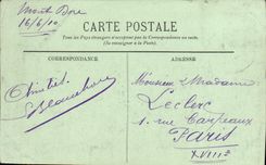 VINTAGE POSTCARD the Mount Gilds the Dordogne Downtown