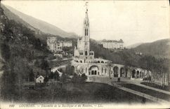 CPA Lourdes Ensemble de la Basilique et du Rosaire