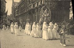 VINTAGE POSTCARD Brugge Litigious van het H Bloed Notre Dame of the Rosary