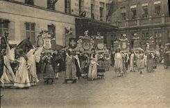 VINTAGE POSTCARD Brugge Processie van het H Bloed the Nations etrangeres