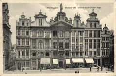 Casas de Bruselas de la POSTAL de la VENDIMIA de los sastres y del Victor Hugo