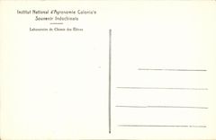 CPA Institut National d Agronomie Coloniale Souvenir Indochinois Indochine Musee Laboratoire de chimie des eleves
