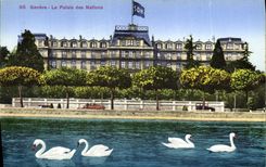 VINTAGE POSTCARD Geneva the Palate Of the Nations