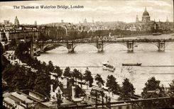 CPA The Thames at Waterloo Bridge London