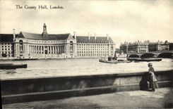 CPA The County Hall London Bateau