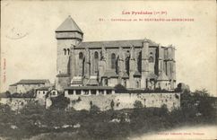 VINTAGE POSTCARD St Bertrand De Comminges Cathedral