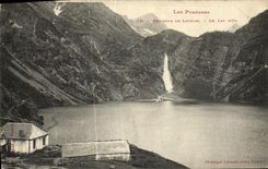 VINTAGE POSTCARD Luchon Surroundings Lake D Oo