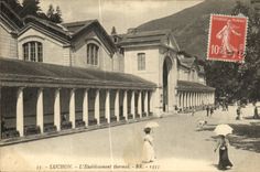 VINTAGE POSTCARD Luchon L Tbermal Establishment