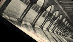 Claustro de Toulouse de la POSTAL de la VENDIMIA pequeno de la universidad interior vista Jacobins de Toulouse