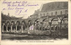 CPA Daoulas Le Cloitre de L Ancienne Abbaye