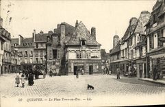 VINTAGE POSTCARD Quimper the Place Ground with the Duke
