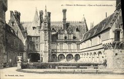 CPA Chateau de Maintenon Cour et Facade meridionale