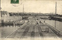 CPA Bordeaux L Entree des Docks