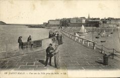 VINTAGE POSTCARD Holy Malo Seen towards the prsy City of the Mole
