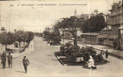 VINTAGE POSTCARD Arcachon Dimensions D Argent the Boulevard Walk