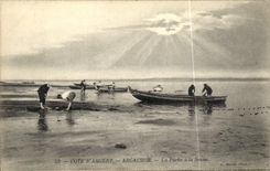 VINTAGE POSTCARD Dimension D Arcachon Money Fishing with the Seine Boats