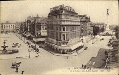 CPA Bordeaux Les Allees de et le Cours du XXX Juillet