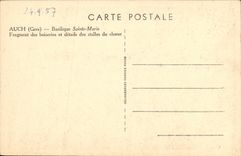 De la VENDIMIA de la POSTAL de Auch de la basilica fragmento de Marie Sainte de los woodworks y de los detalles de las paradas del estribillo