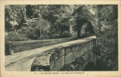 VINTAGE POSTCARD Great Narrow parts the Bridge of Vernaison