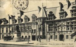 VINTAGE POSTCARD Grenoble Law courts and Statue of Bayard
