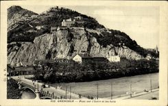 Puente de Grenoble de la POSTAL de la VENDIMIA en L lsere y fortalezas