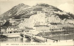 POSTAL Grenoble de la VENDIMIA el puente de la puerta de Francia y de fortalezas