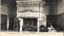 VINTAGE POSTCARD Langeais Castle the chimney of the room of the guards