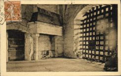 CPA Loches Le donjon Cachot du duc d Alencon