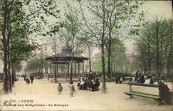 CPA Paris Square des Batignolles Le Kiosque